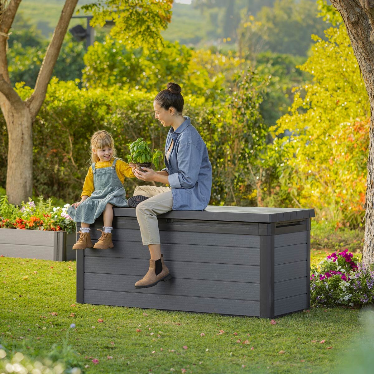 Keter Cortina 570 Litre Outdoor Storage Deck Box UV protection Weather resistant